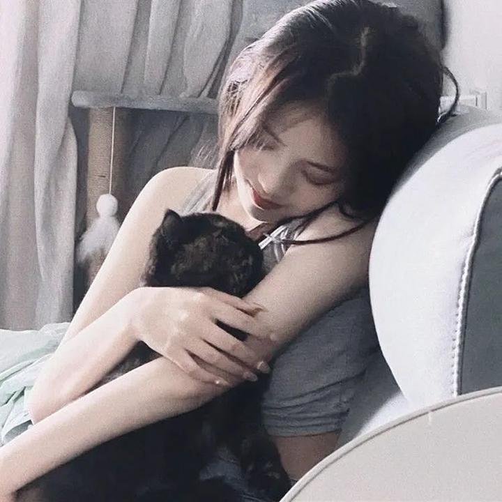 禁足少女罗曼史